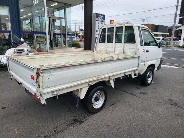 Toyota Light Ace Truck 11