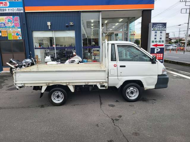 Toyota Light Ace Truck 12