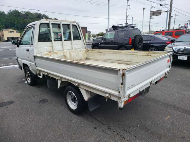 Toyota Light Ace Truck 2