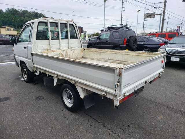 Toyota Light Ace Truck 9
