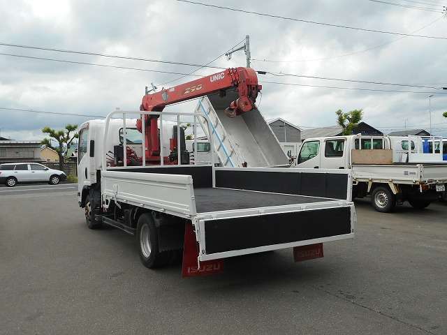 Isuzu Elf 11