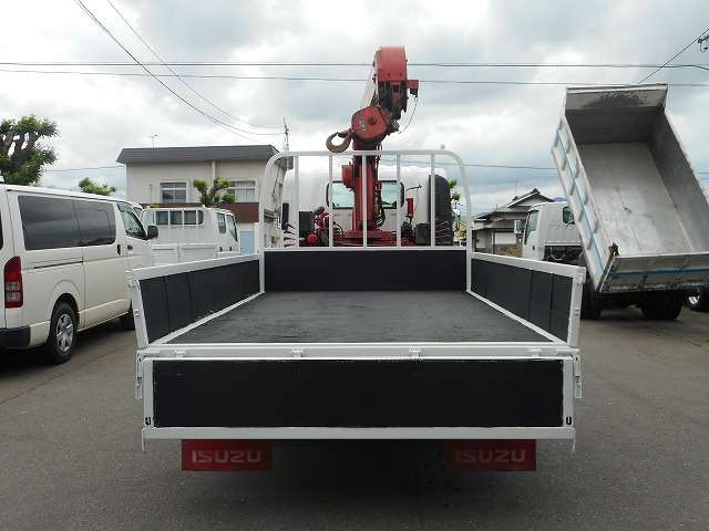 Isuzu Elf 10