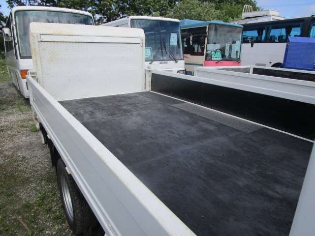 Isuzu Elf 5