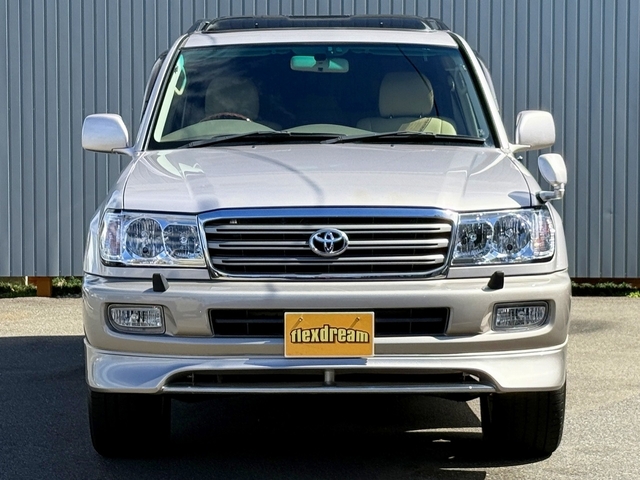 Toyota Land Cruiser 100 11