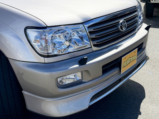 Toyota Land Cruiser 100 10