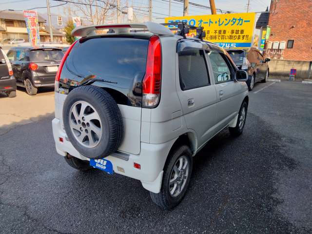 Daihatsu Terios Kid 11