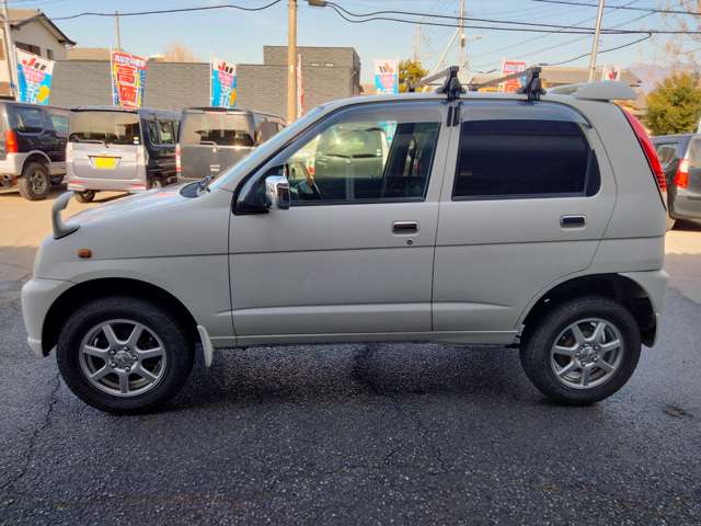 Daihatsu Terios Kid 5