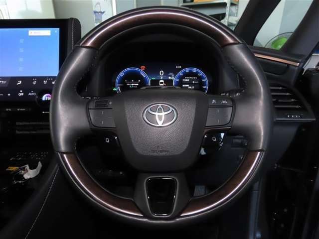 Toyota Vellfire 12