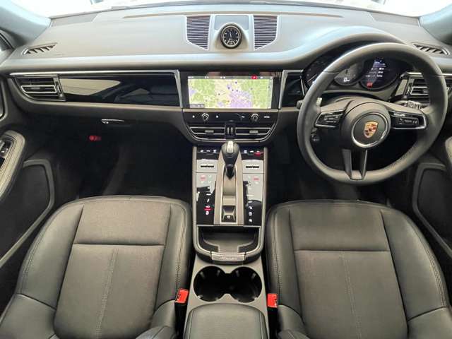 Porsche Macan 5