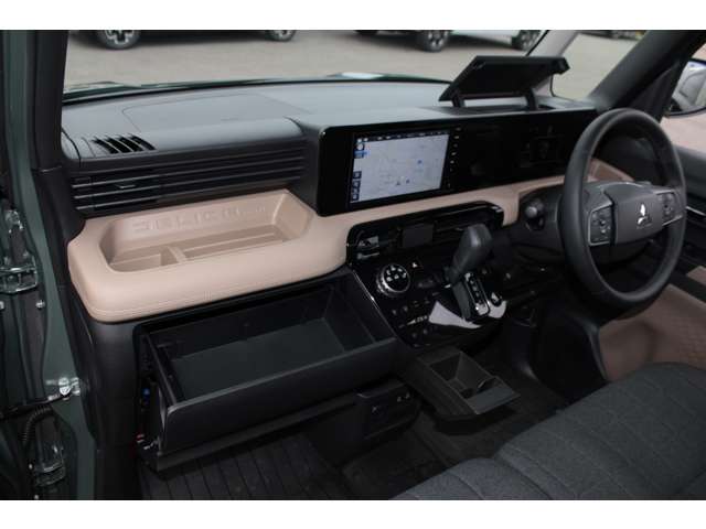 Mitsubishi Delica Mini 6