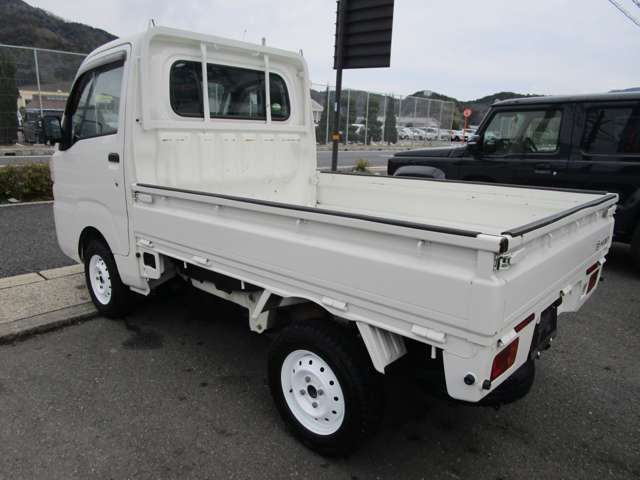 Daihatsu Hijet Truck 6