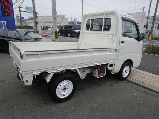 Daihatsu Hijet Truck 9