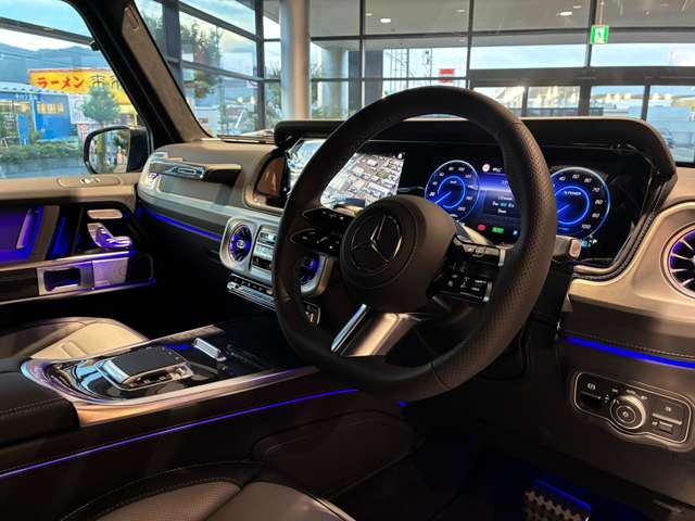 Mercedes-Benz G-Class 2