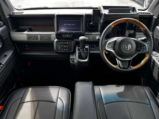 Honda N-VAN 9