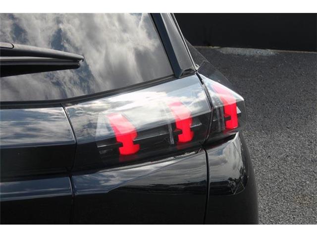 Peugeot SUV 2008 12