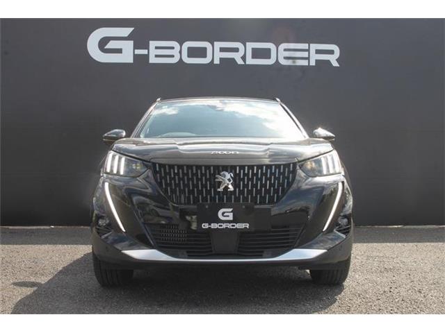 Peugeot SUV 2008 8
