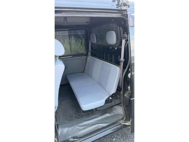 Daihatsu Hijet Deck Van 12