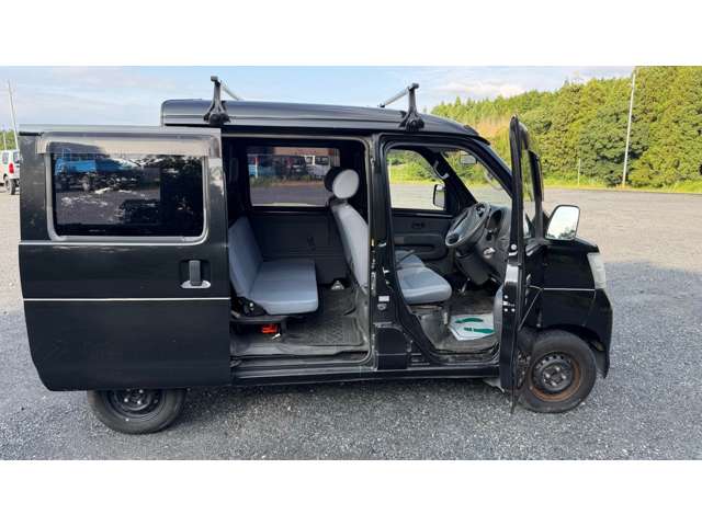 Daihatsu Hijet Deck Van 10