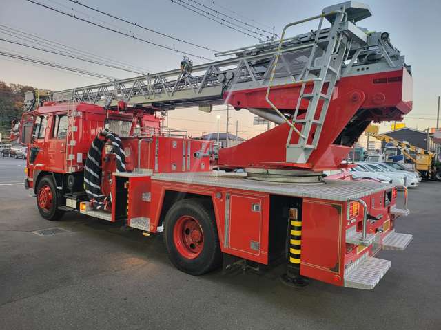 Mitsubishi Fuso The Great fire truck 4