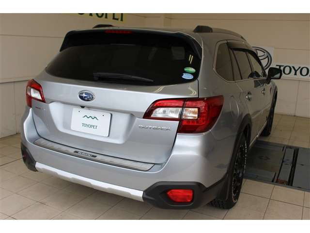 Subaru Legacy Outback 3