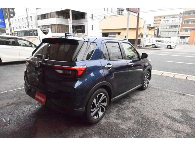 Toyota Raize 7