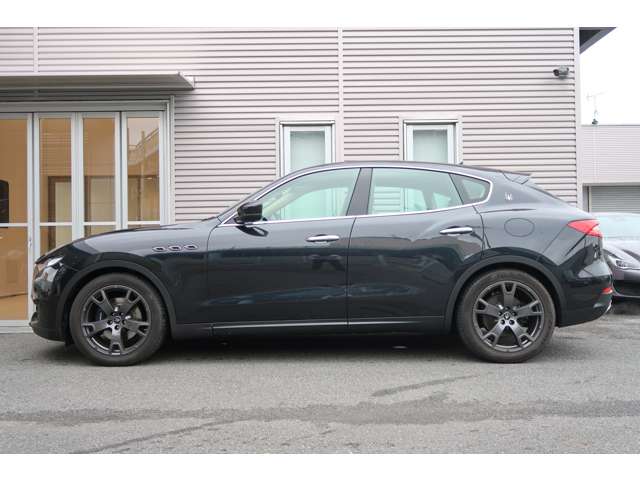 Maserati Levante 12