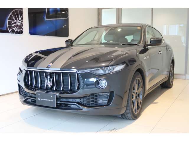 Maserati Levante 8