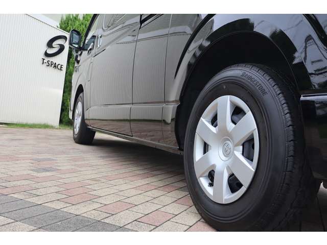 Toyota Hiace Commuter 11