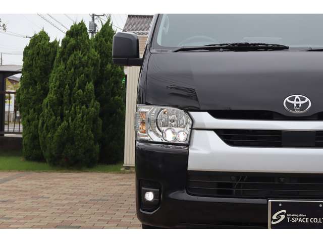 Toyota Hiace Commuter 9