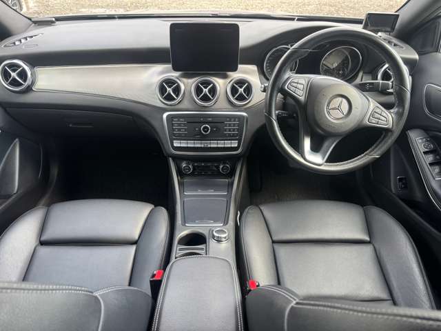 Mercedes-Benz GLA-Class 5