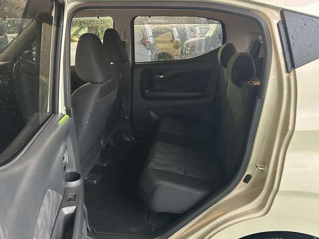 Mitsubishi eK X EV 6