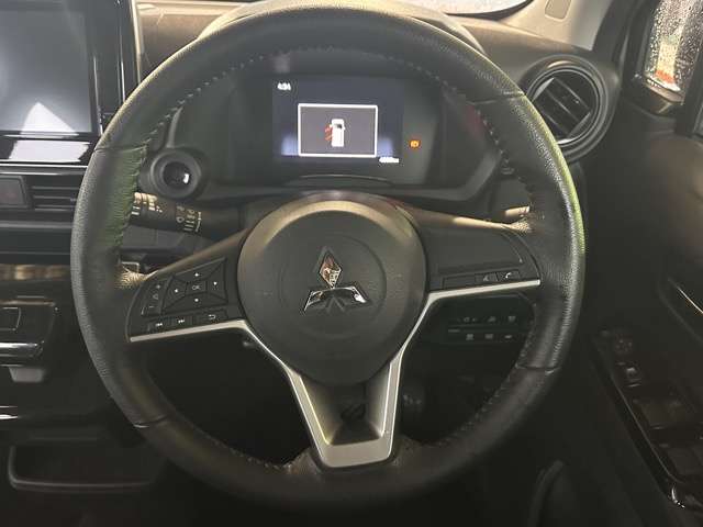 Mitsubishi eK X EV 8