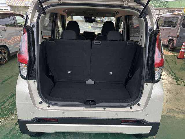Mitsubishi eK X EV 10