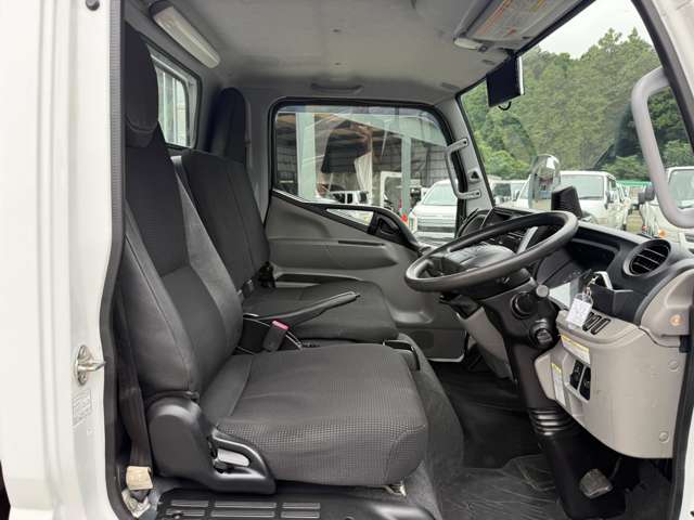 Mitsubishi Fuso Canter 12