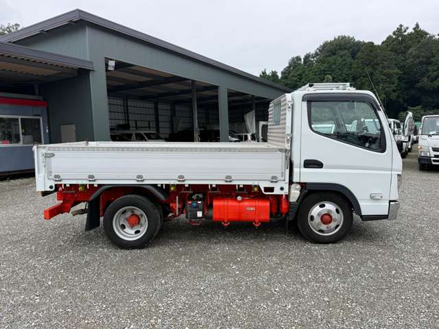Mitsubishi Fuso Canter 8