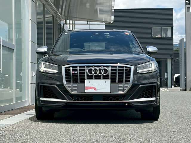 Audi SQ2 6