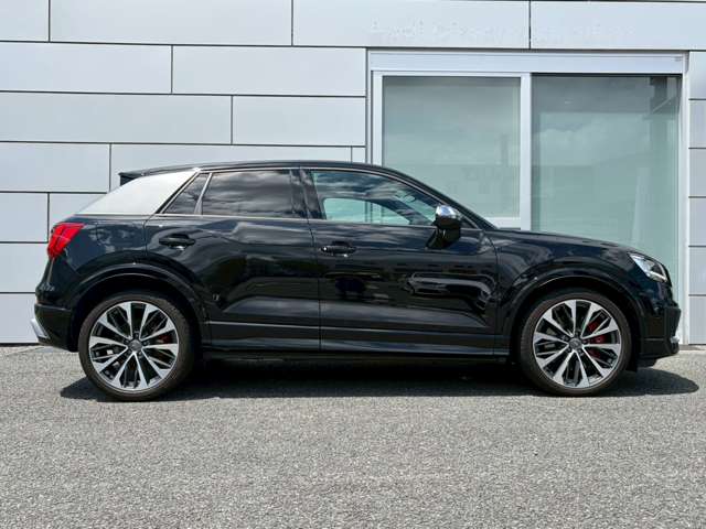 Audi SQ2 8