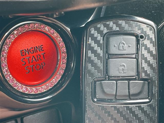 Toyota Voxy 6