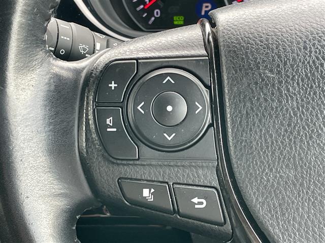 Toyota Voxy 10