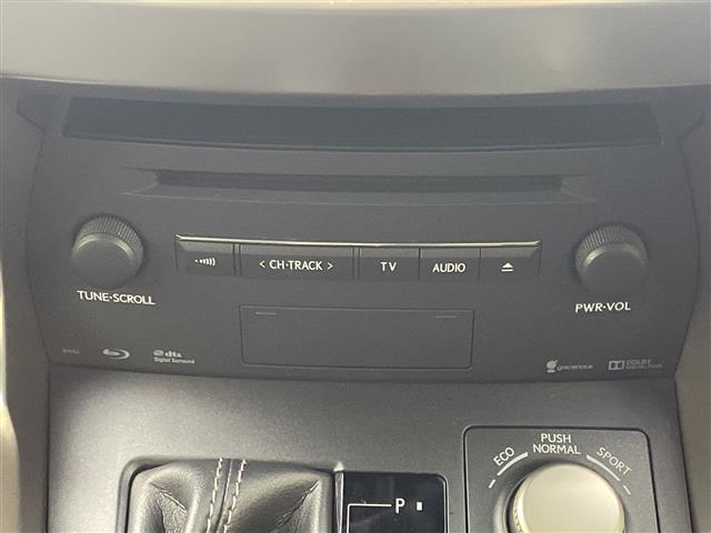Lexus NX 12