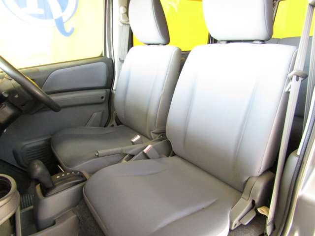 Mitsubishi Minicab Van 7