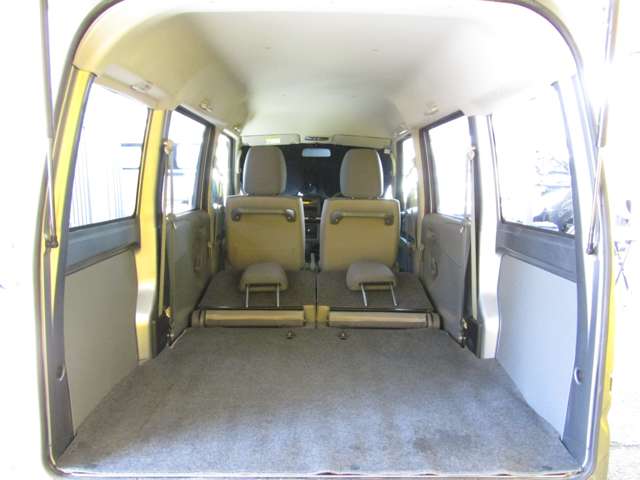 Mitsubishi Minicab Van 10