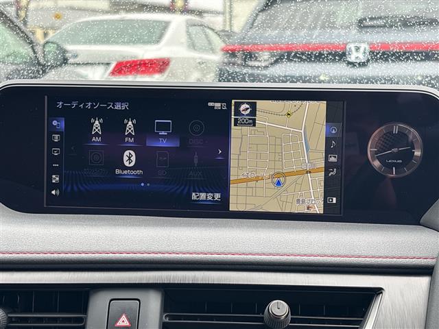 Lexus UX 5