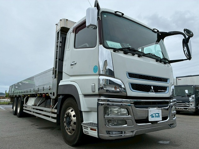 Mitsubishi Fuso Super Great 4