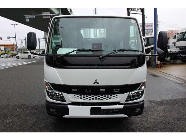 Mitsubishi Fuso Canter 2
