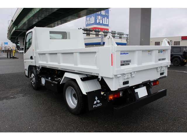 Mitsubishi Fuso Canter 4