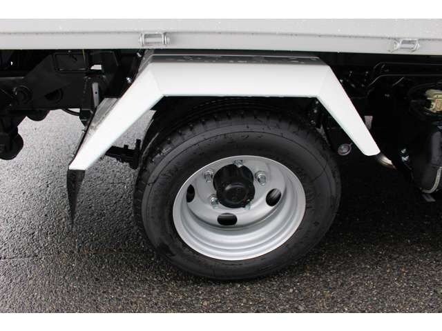 Mitsubishi Fuso Canter 7