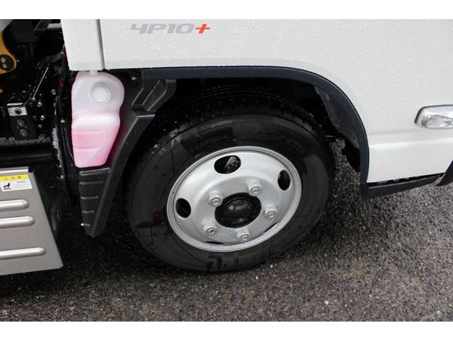 Mitsubishi Fuso Canter 8