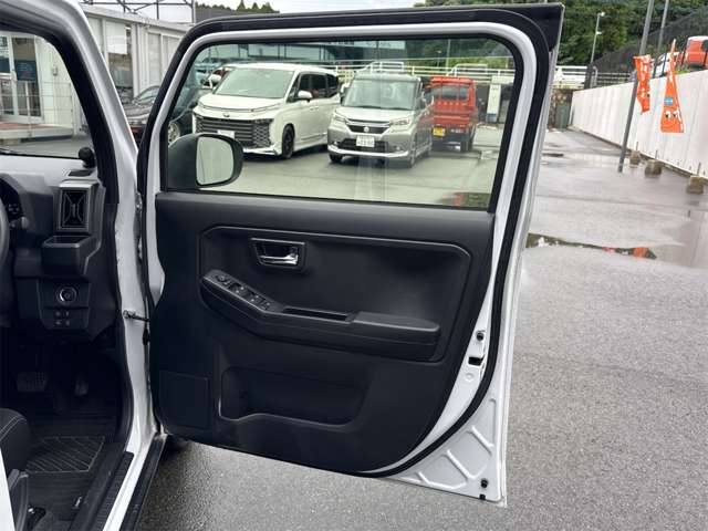 Daihatsu Taft 11