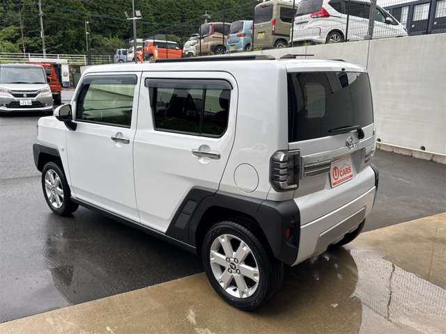 Daihatsu Taft 8